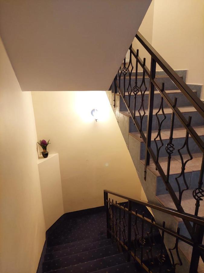 Goscinne Centrum Brzozowa 14 Homestay *