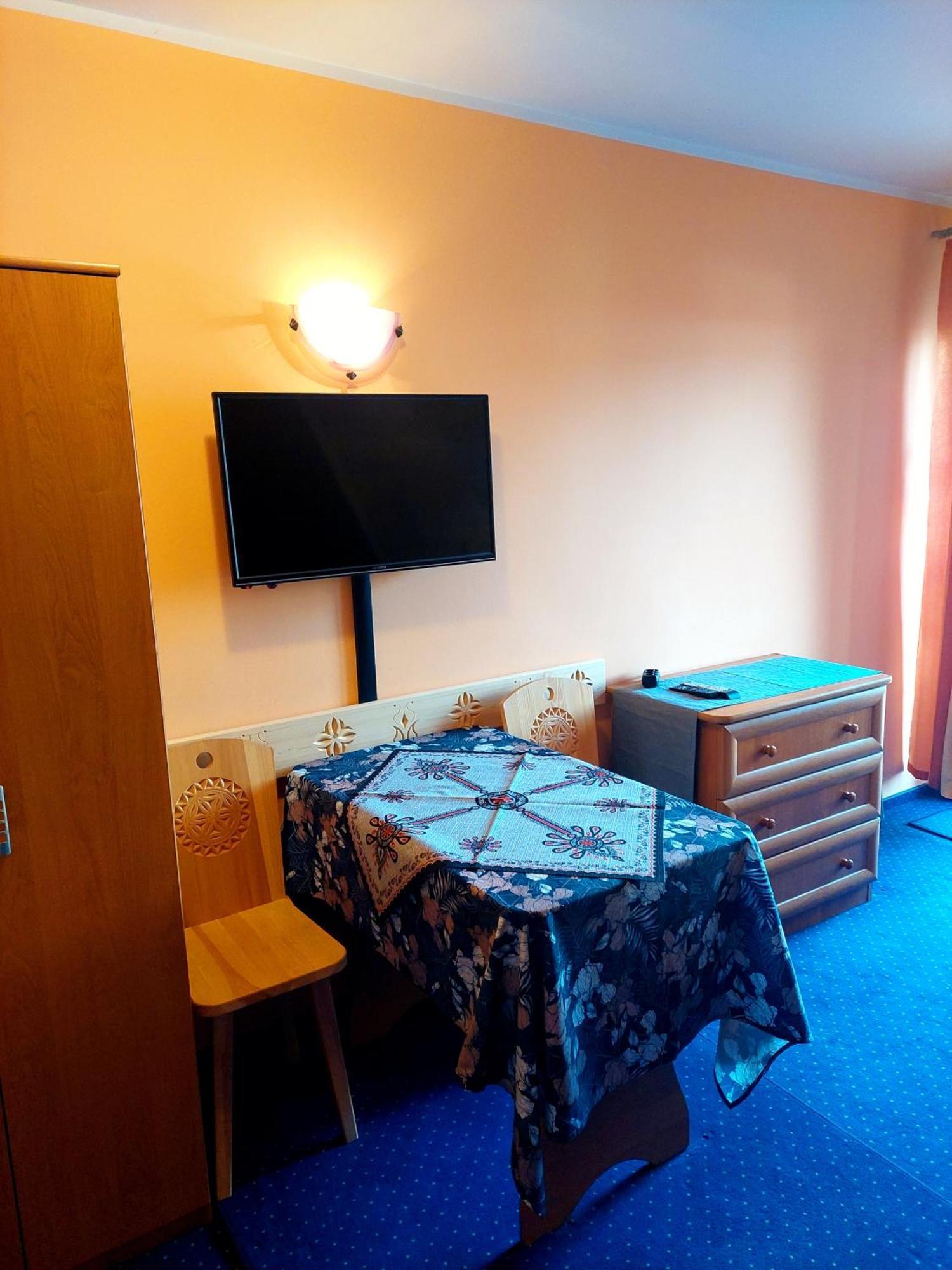 Goscinne Centrum Brzozowa 14 Homestay